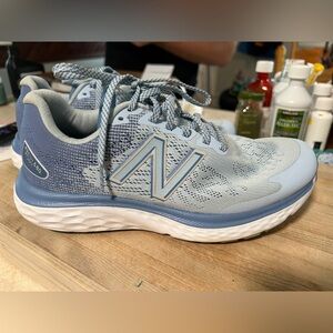 New Balance Sneaker